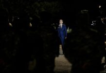 Armenia PM addresses battalion leaving to defend the homeland